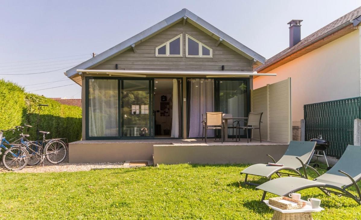 Charmant Chalet En Bord De Seine Saint-Pierre-du-Vauvray Екстериор снимка