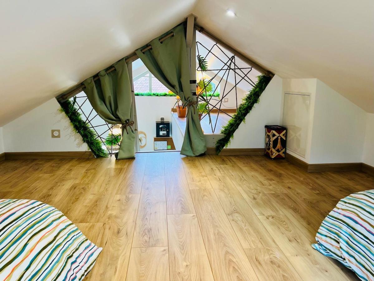 Charmant Chalet En Bord De Seine Saint-Pierre-du-Vauvray Екстериор снимка