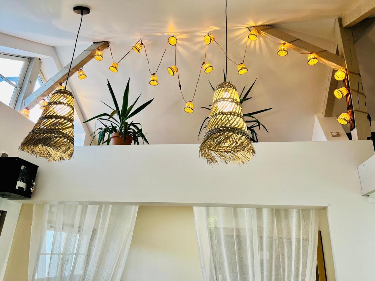 Charmant Chalet En Bord De Seine Saint-Pierre-du-Vauvray Екстериор снимка